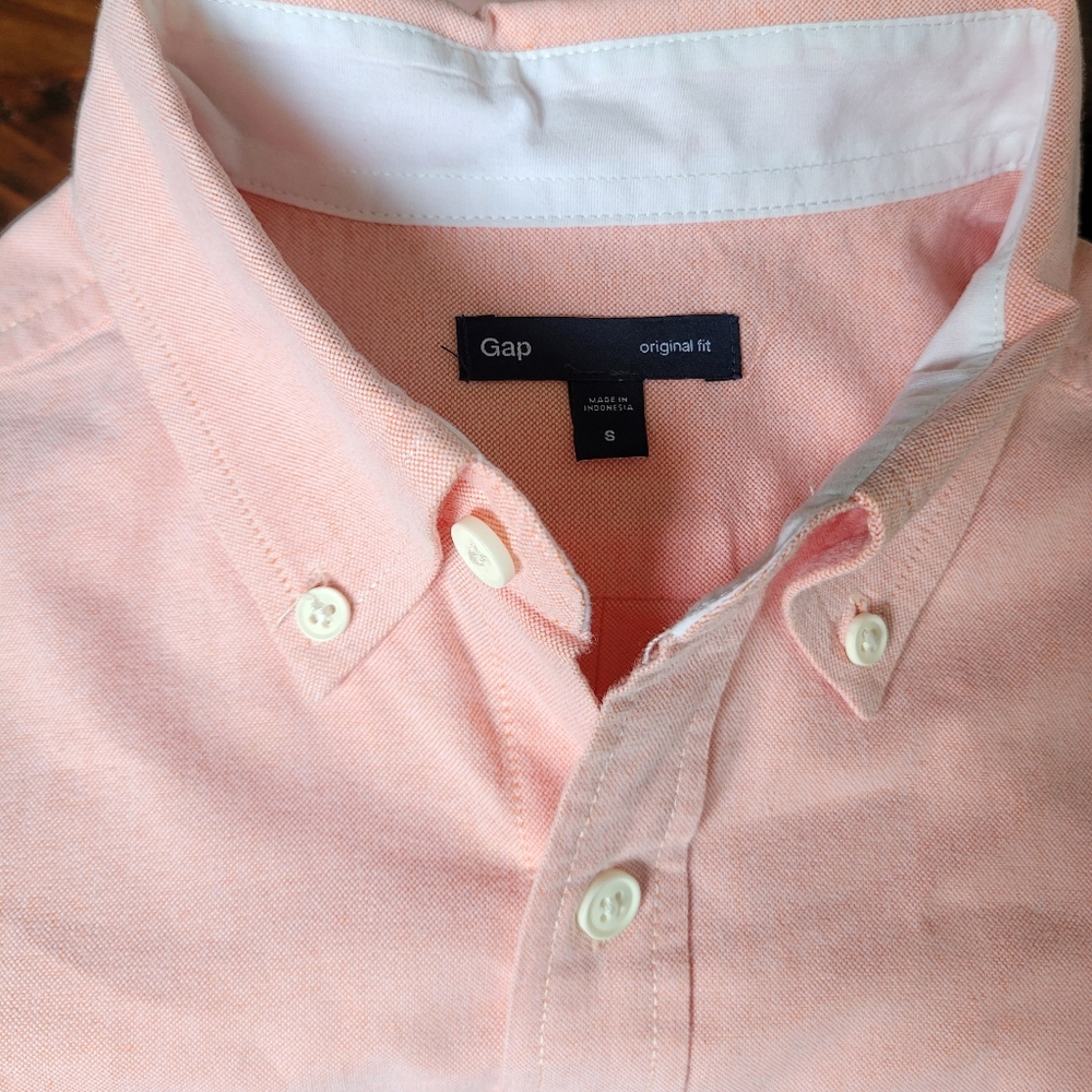 Gap Original Fit S  Men shirt peach  short sleeve